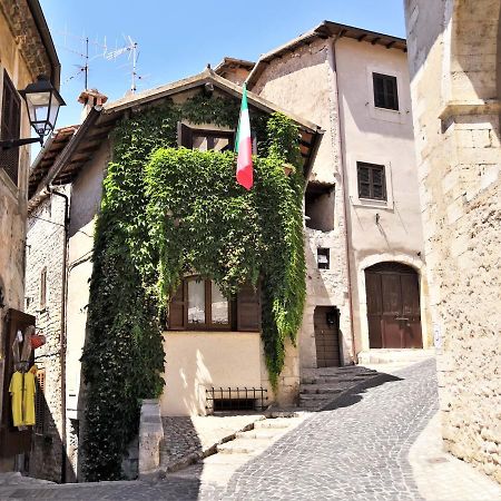 "Il Nido" Apartment Sermoneta Exterior photo