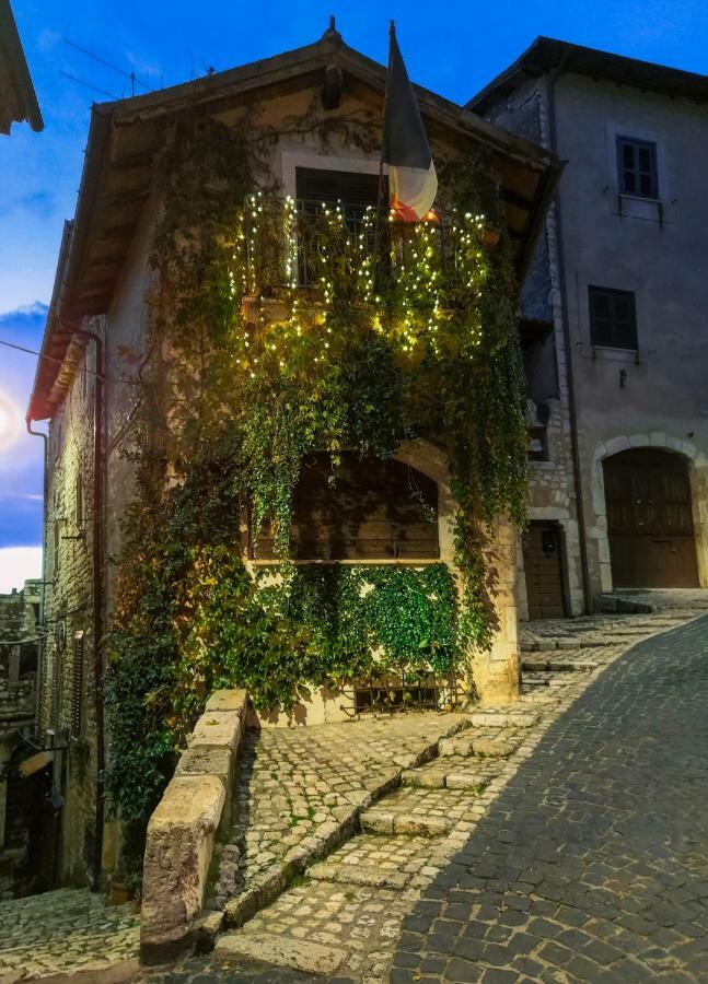 "Il Nido" Apartment Sermoneta Exterior photo