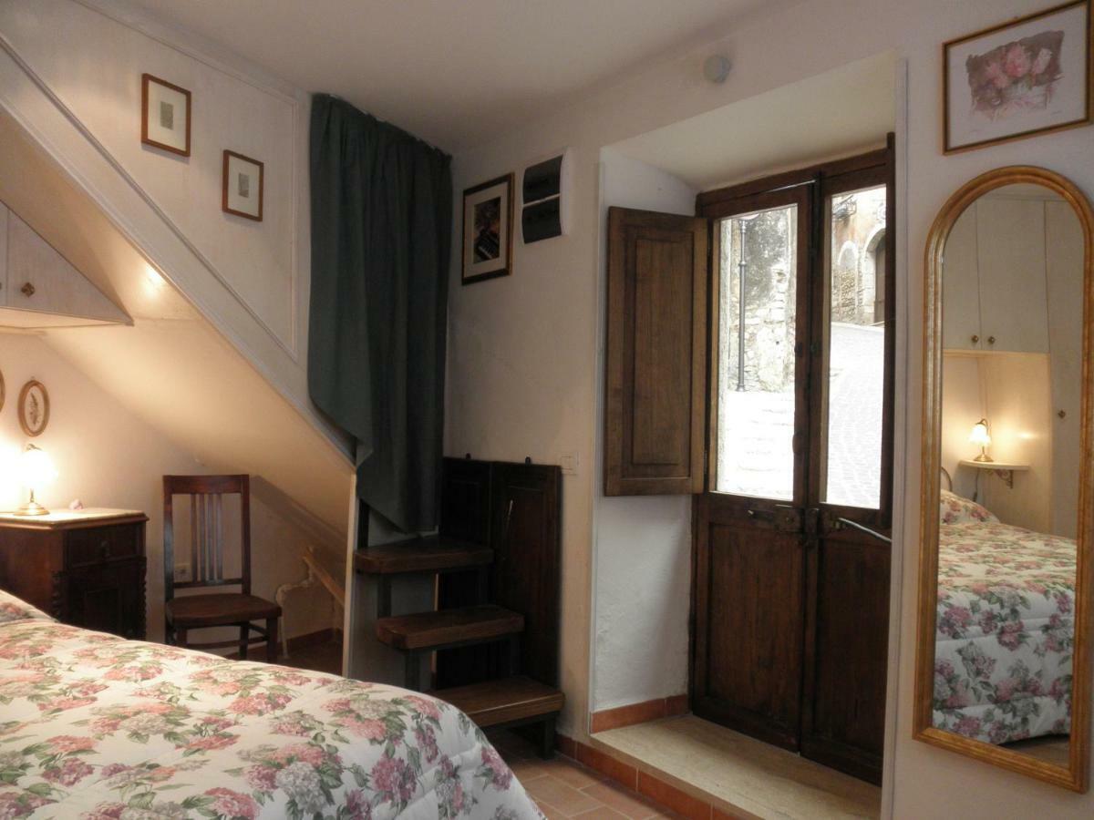 "Il Nido" Apartment Sermoneta Exterior photo