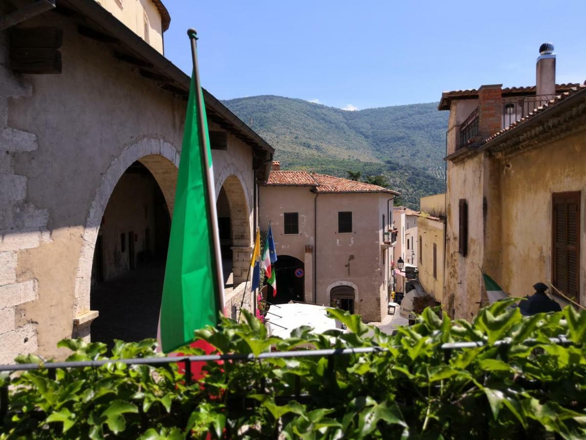"Il Nido" Apartment Sermoneta Exterior photo