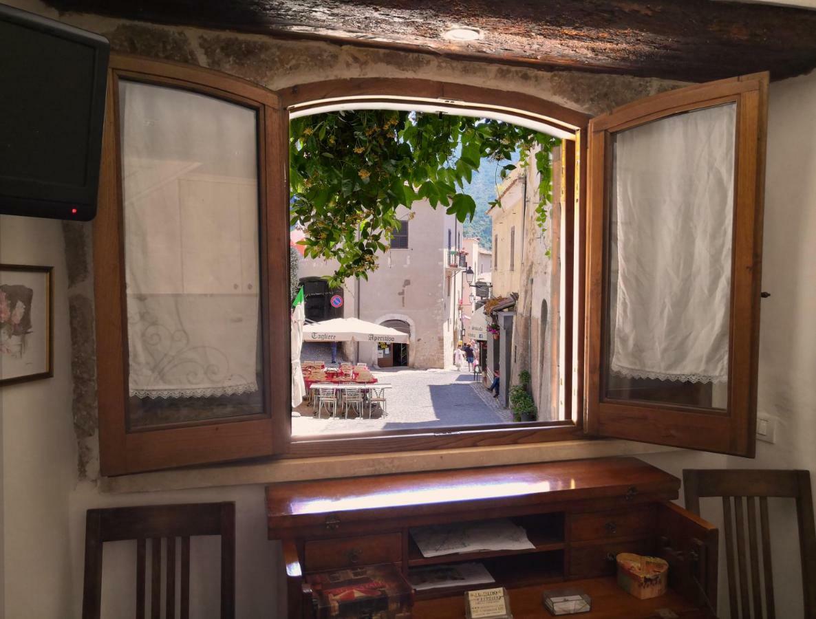 "Il Nido" Apartment Sermoneta Exterior photo